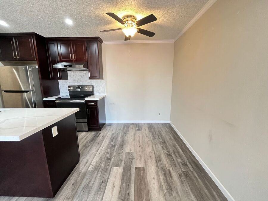 237 Wayne Ave #301 - Photo 6 of 23