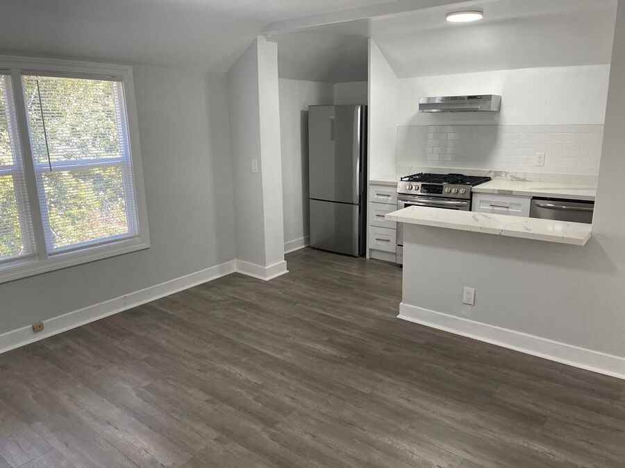 1925 10th St #14 - Photo 2 of 6