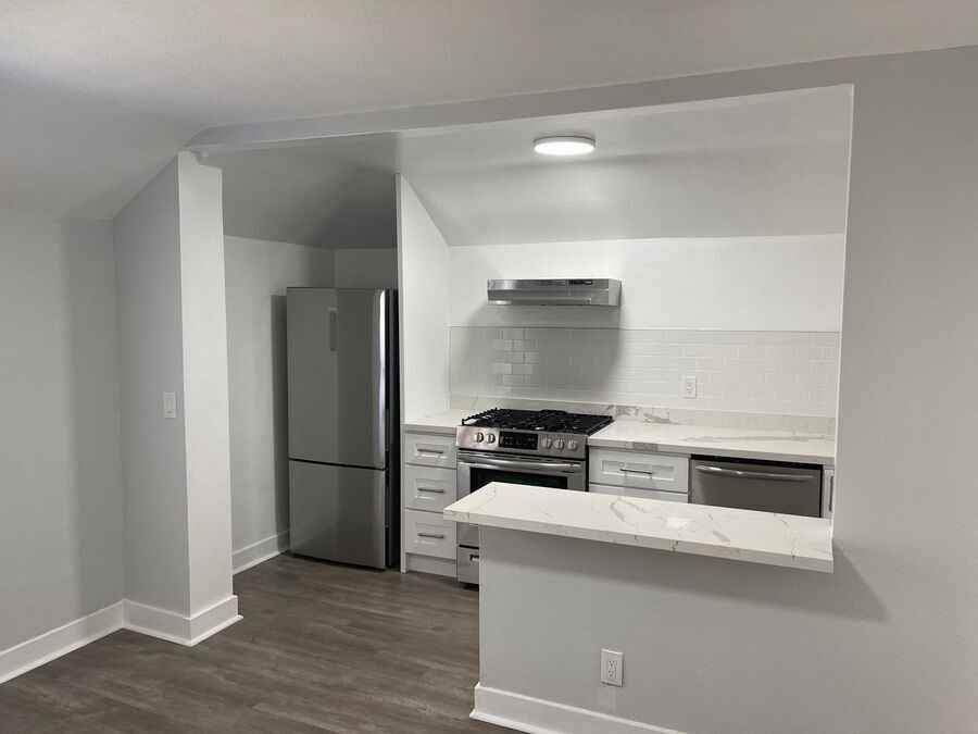 1925 10th St #14 - Photo 3 of 6