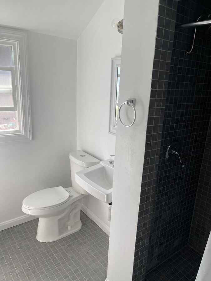 1925 10th St #14 - Photo 5 of 6