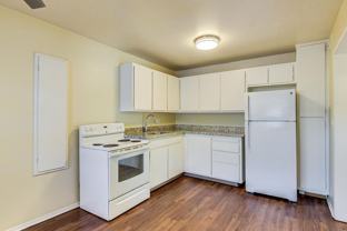 642 S 7th St #01 - Photo 1 of 1