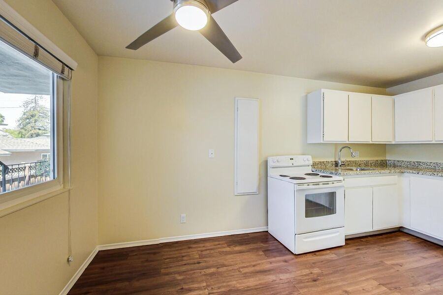 642 S 7th St #01 - Photo 5 of 29