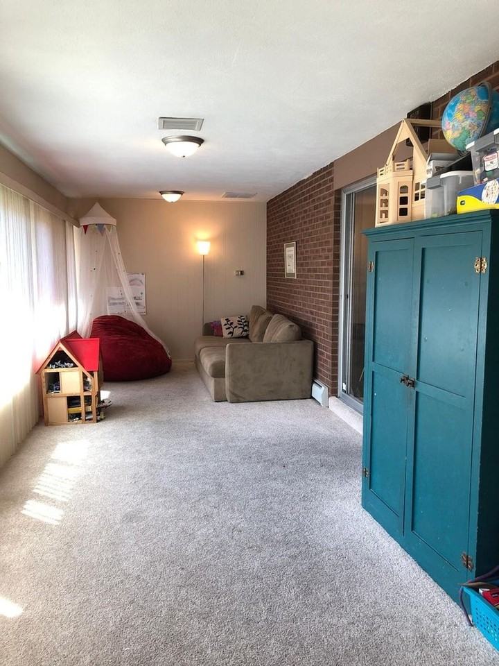 355 S Newport Way - Photo 5 of 13