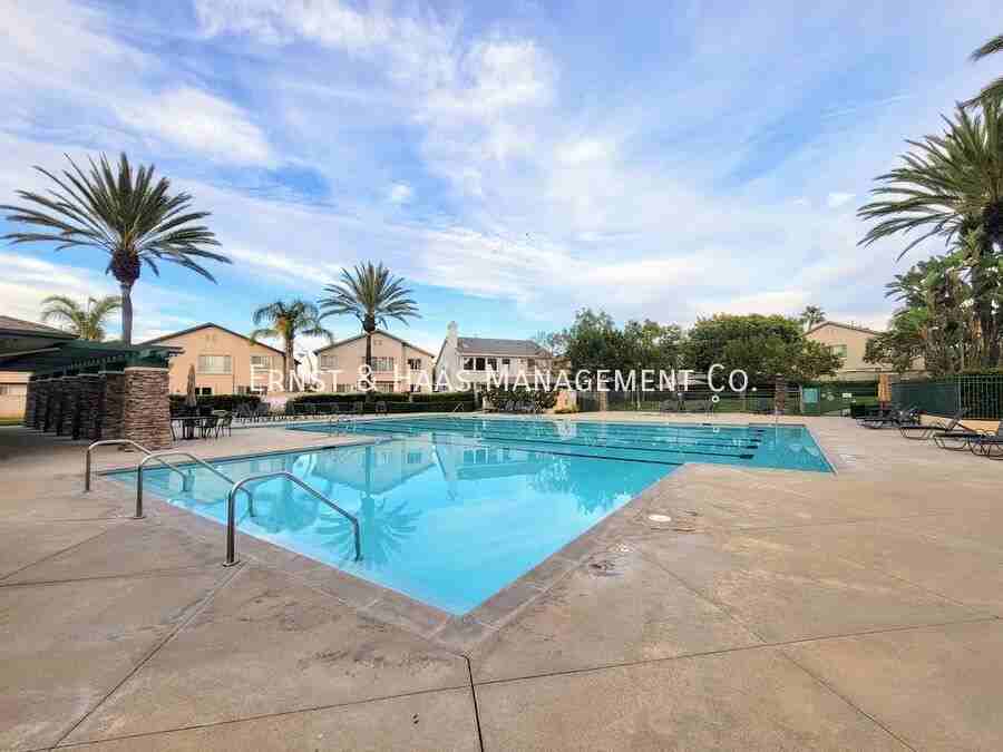 17528 Yellowwood Way - Photo 3 of 50