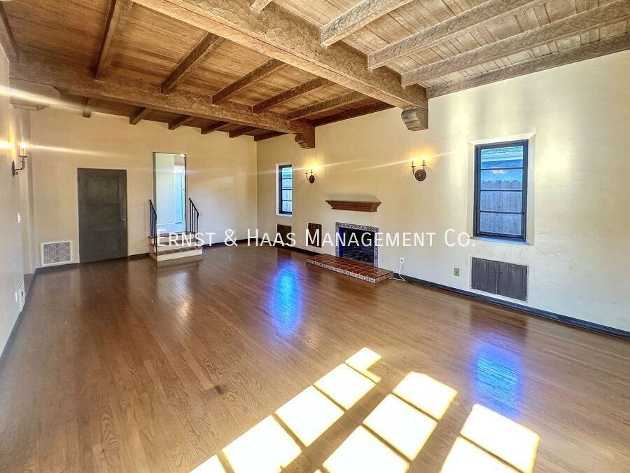 601 Termino Ave - Photo 5 of 17