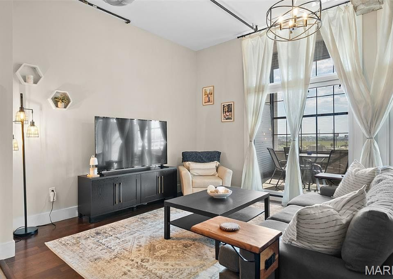 4100 Forest Park Ave #11 - Photo 5 of 18