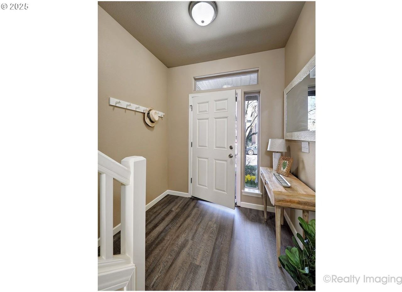 1412 Ne Alexandria Pl - Photo 4 of 23