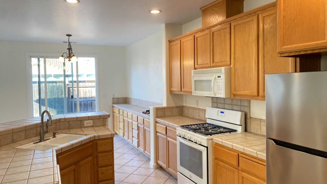 2713 Donner Trl - Photo 3 of 25