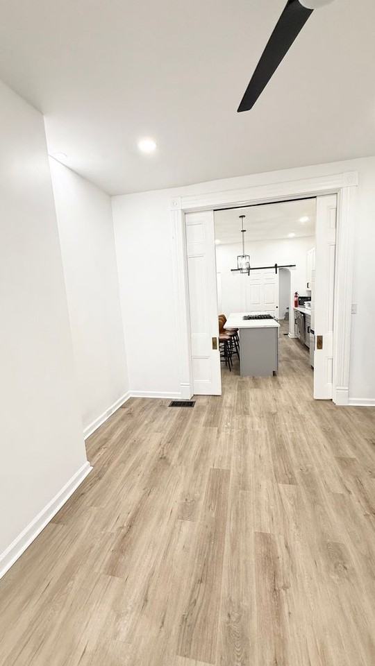 2414 E Carson St - Photo 4 of 14