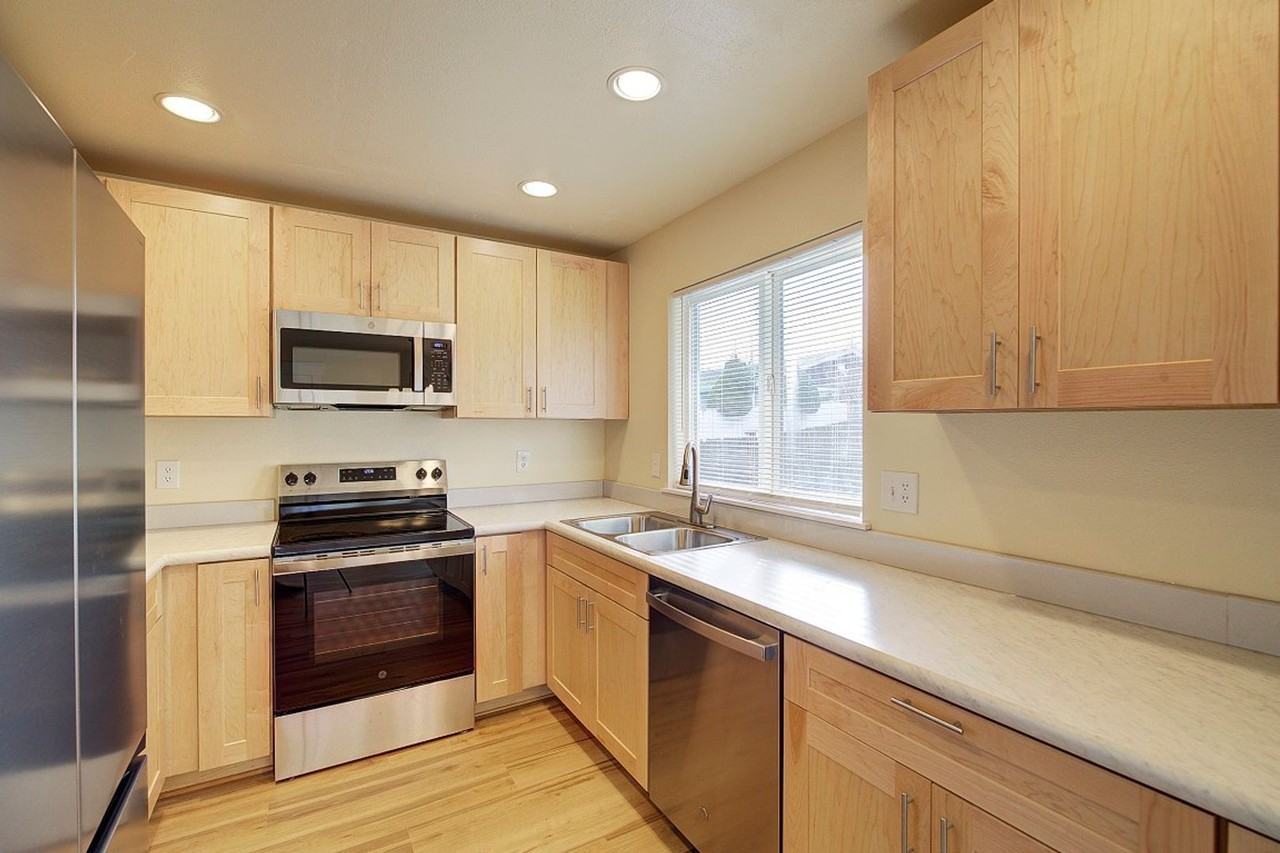 3614 Shelby Rd #A - Photo 6 of 32