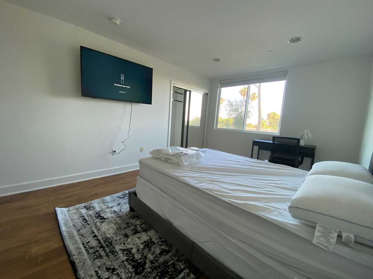 Ecco Edinburgh - Photo 7 of 9