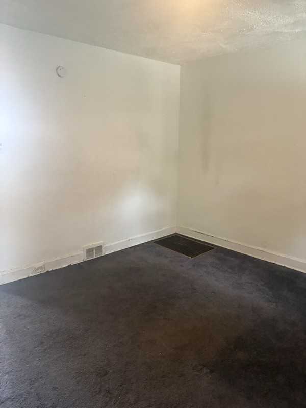 534 Howard St - Photo 3 of 15