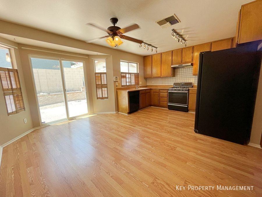 8429 Charles Ct - Photo 6 of 18