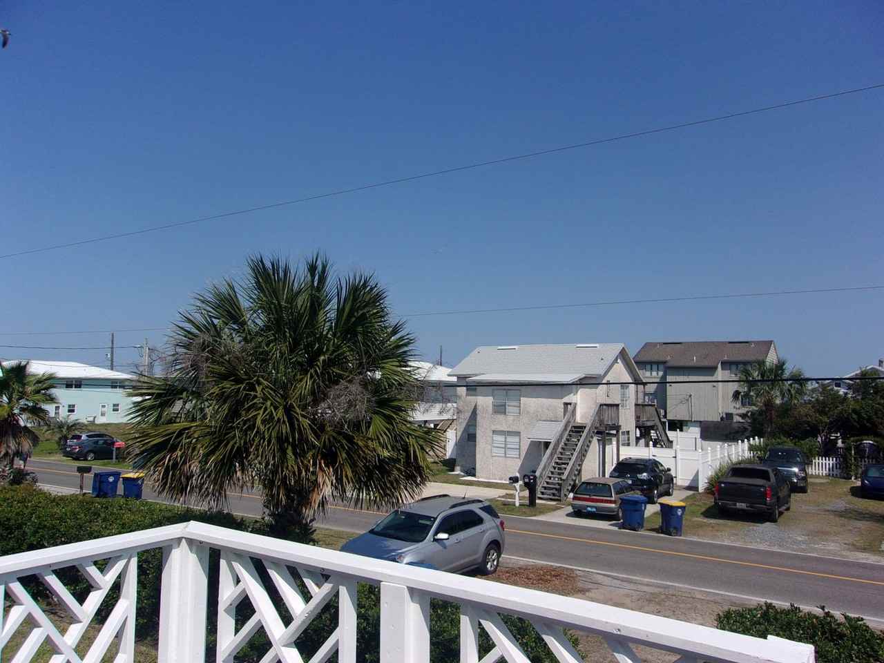 337 N Fletcher Ave - Photo 3 of 16