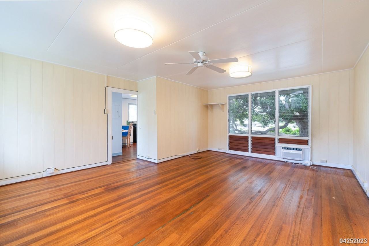 1288 Kaluawaa St - Photo 4 of 19