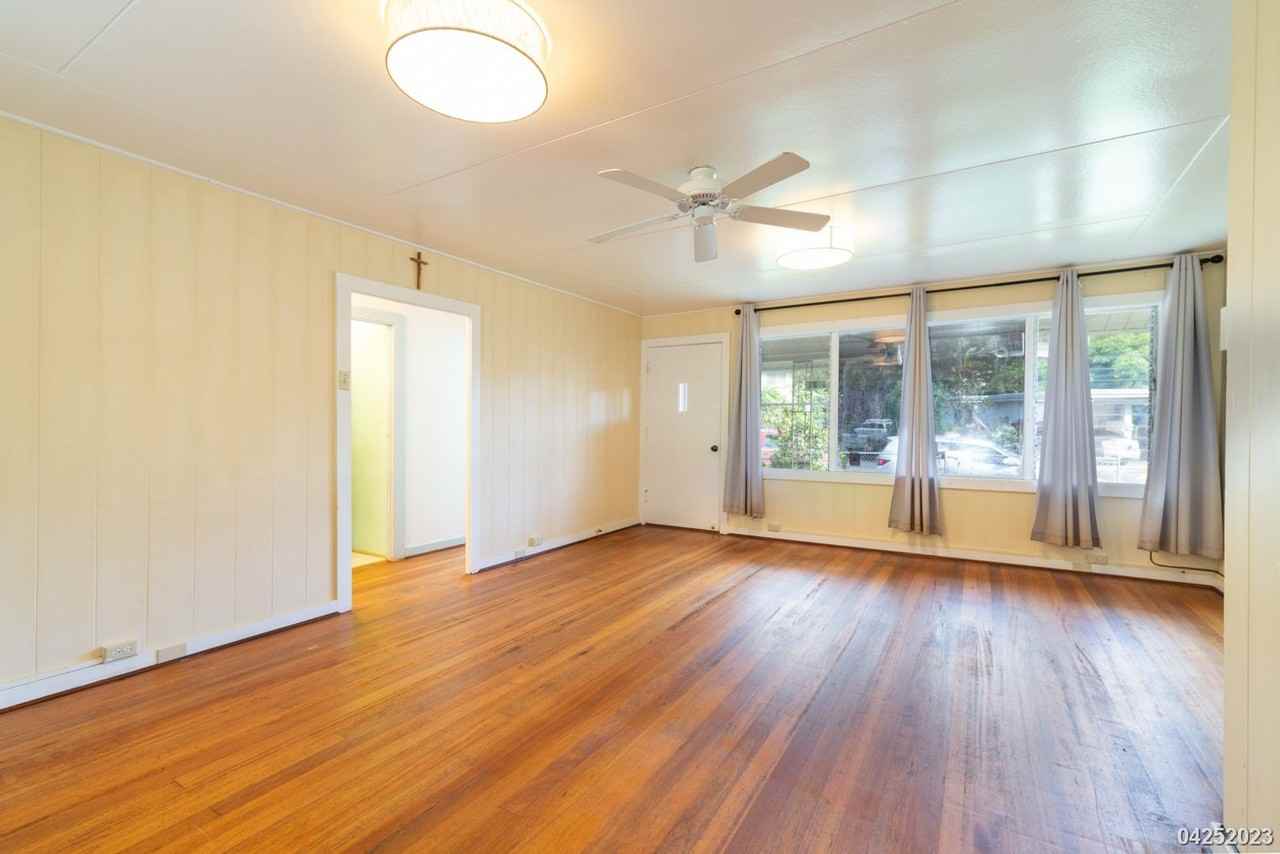 1288 Kaluawaa St - Photo 5 of 19