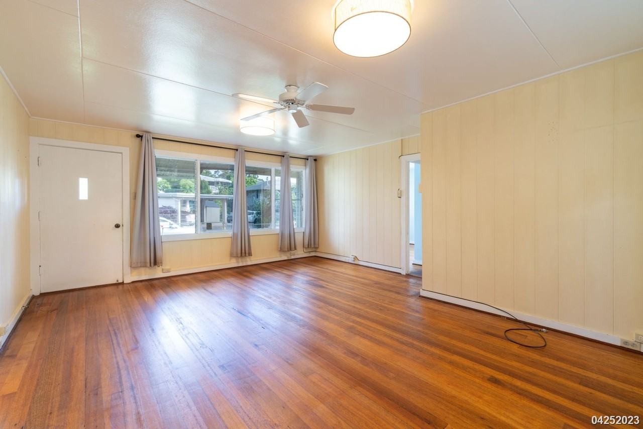 1288 Kaluawaa St - Photo 6 of 19