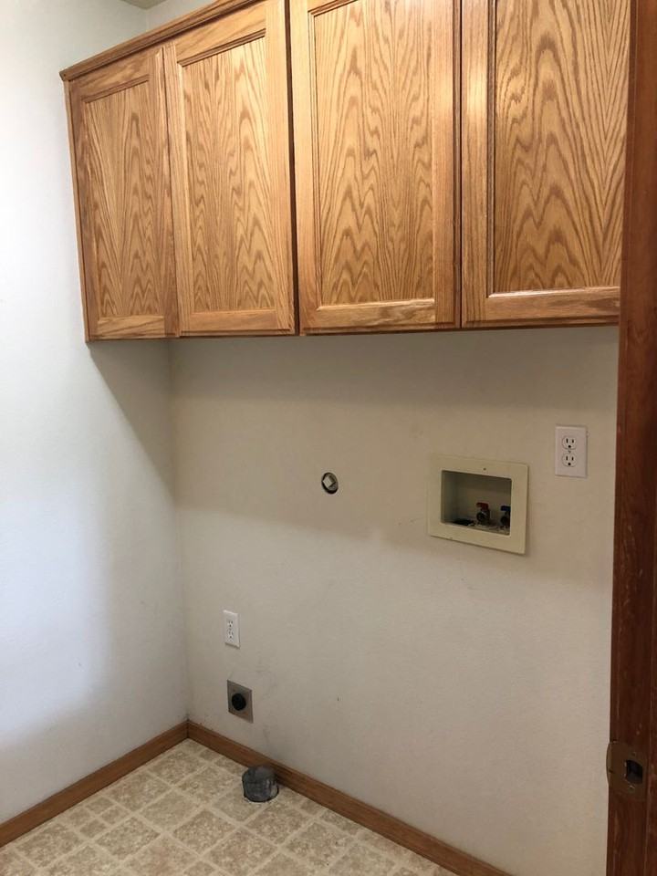 2330 N Main St - Photo 6 of 25