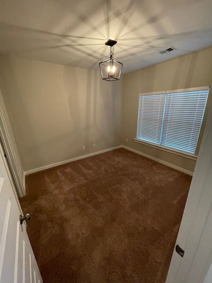 60 Cole Ln - Photo 6 of 37