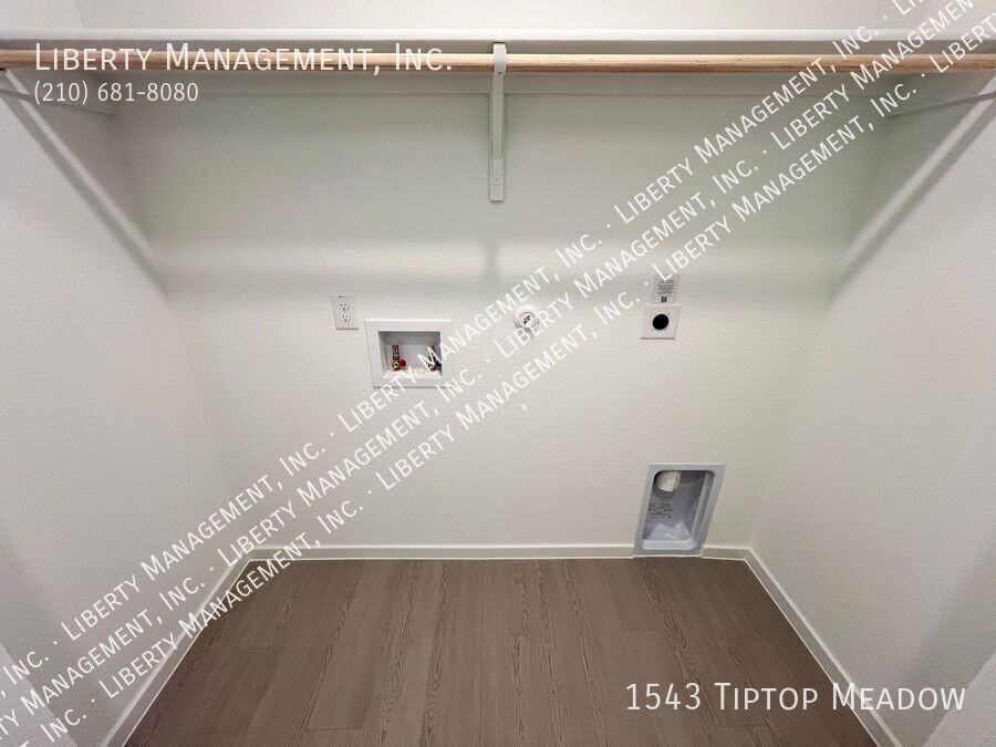 1543 Tip Top Mdw - Photo 3 of 30