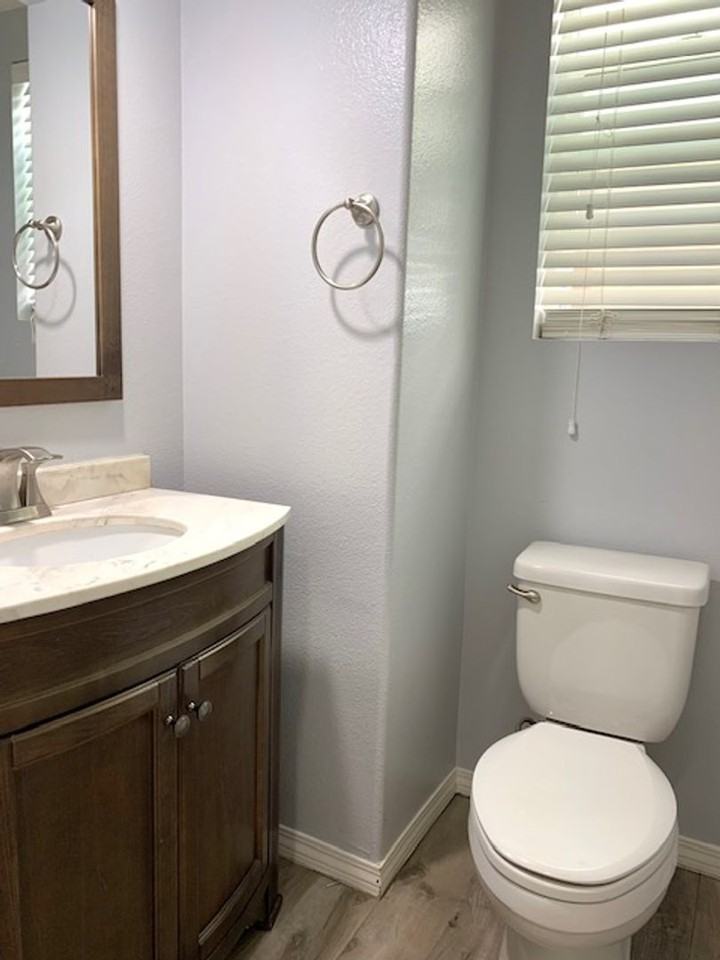 3150 N Ventura Rd - Photo 3 of 20