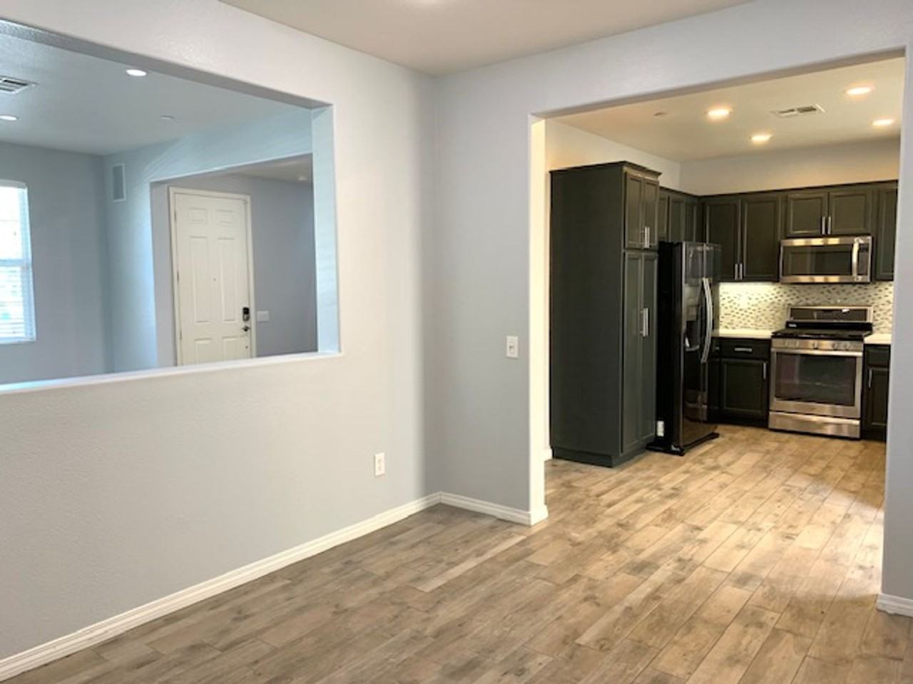 3150 N Ventura Rd - Photo 7 of 20