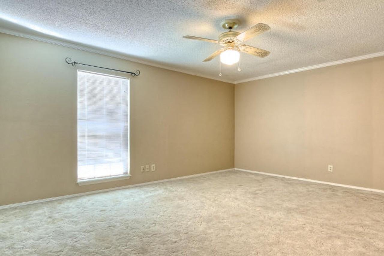 3119 Janet Dr - Photo 4 of 18