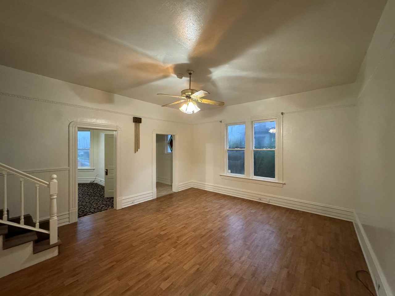 226 Long St - Photo 2 of 11