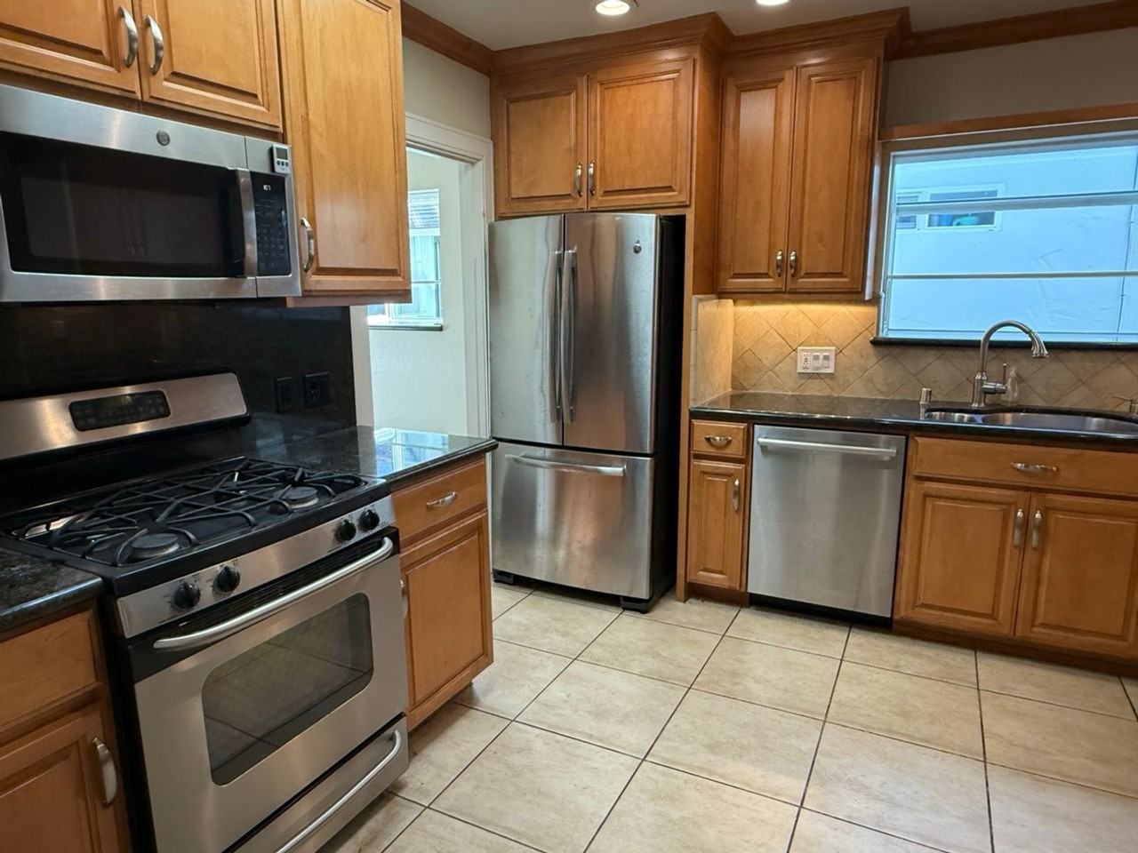 938 Chabrant Way - Photo 2 of 13