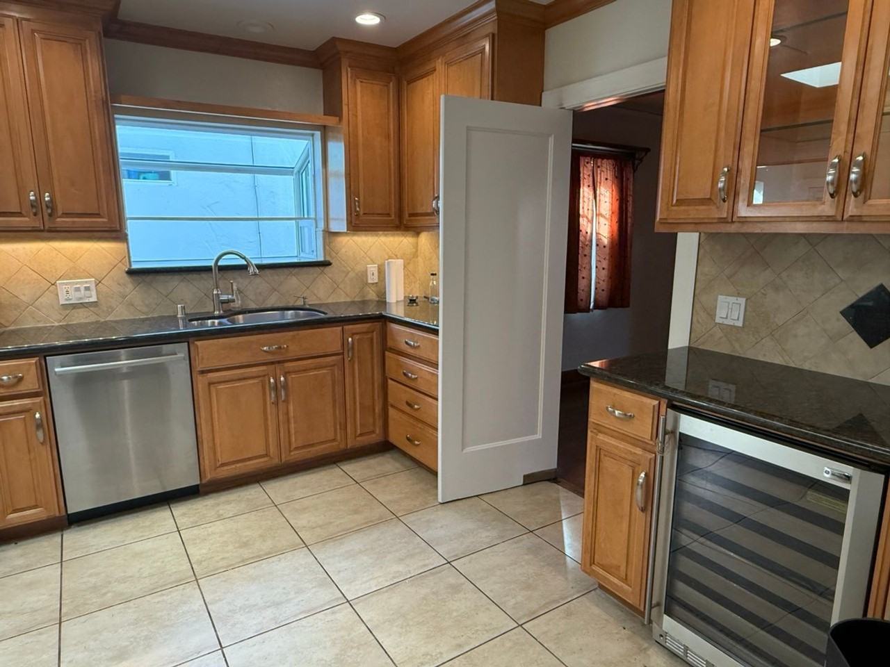 938 Chabrant Way - Photo 3 of 13