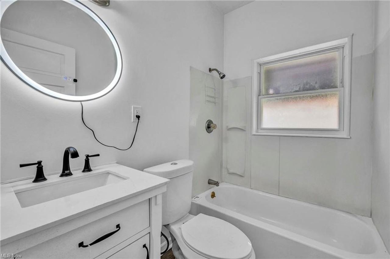 4302 W 30th St. - Photo 7 of 24