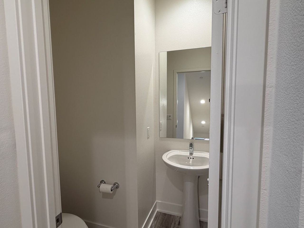 12233 Greenleaf Ln - Photo 5 of 18