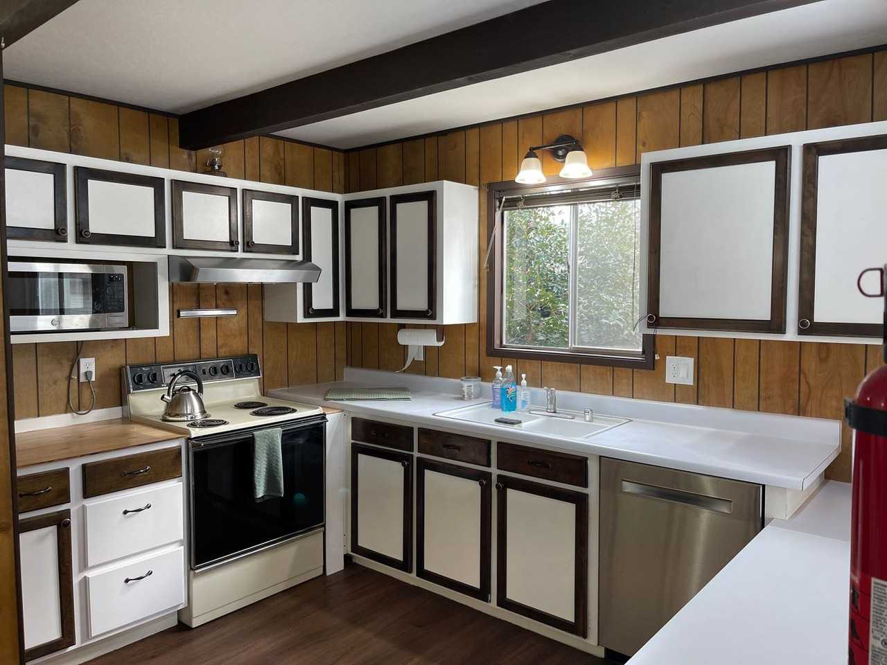 6311 Janine Ct - Photo 5 of 50