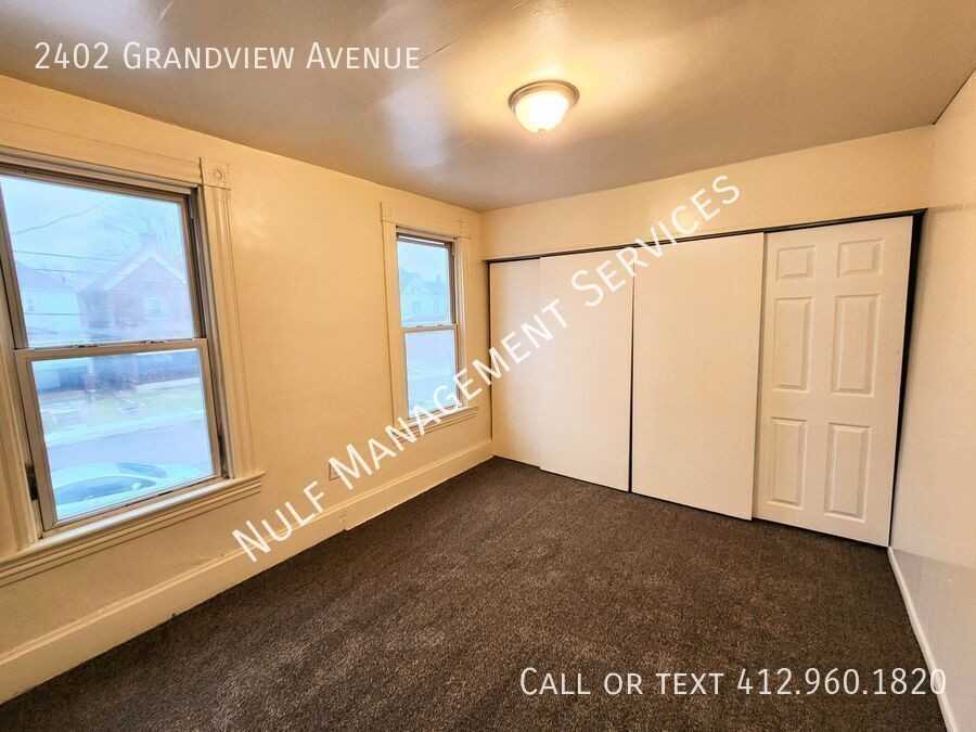 2402 Grandview Ave - Photo 4 of 7