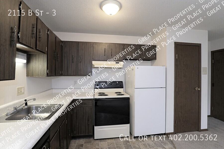 2115 B St #3 - Photo 6 of 19