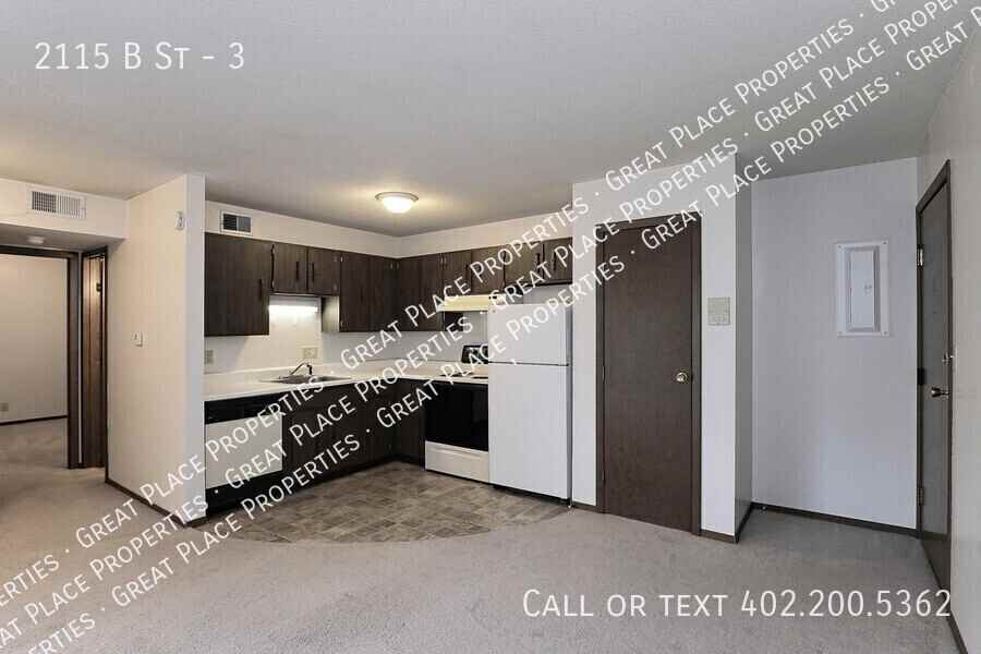 2115 B St #3 - Photo 7 of 19