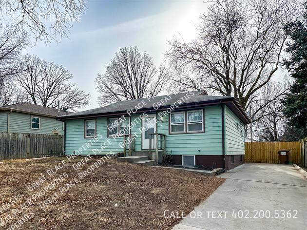 1339 Elba Ave - Photo 2 of 19