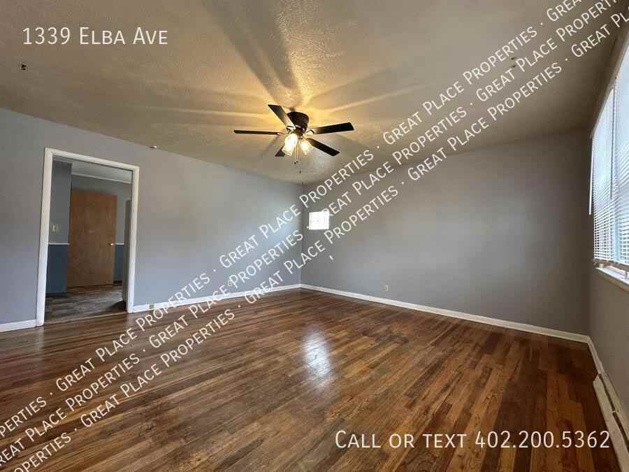 1339 Elba Ave - Photo 5 of 19