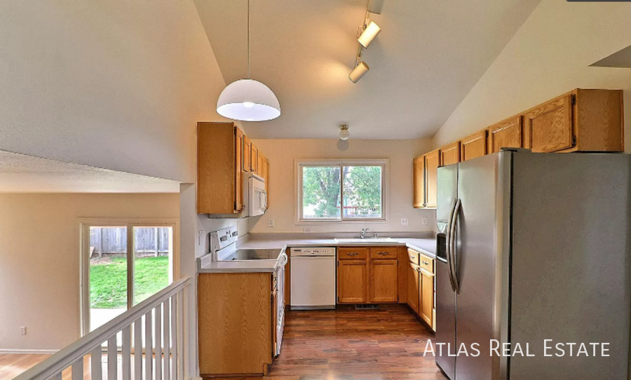 4510 W A St - Photo 3 of 30