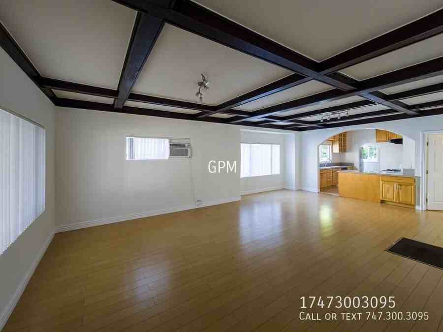 126 E Garfield Ave #126 - Photo 5 of 22