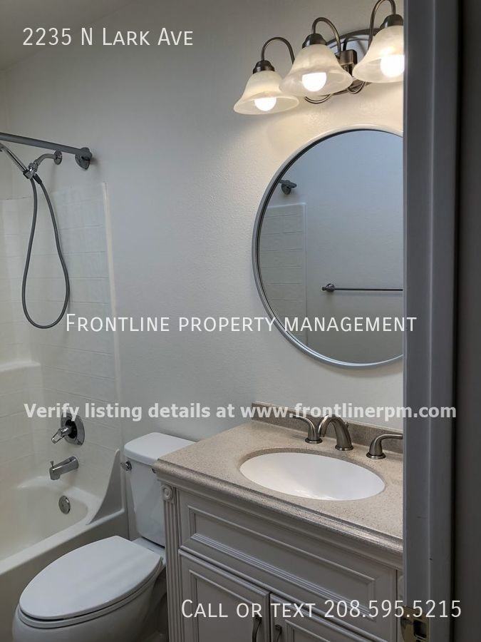 2235 N Lark Ave - Photo 4 of 13