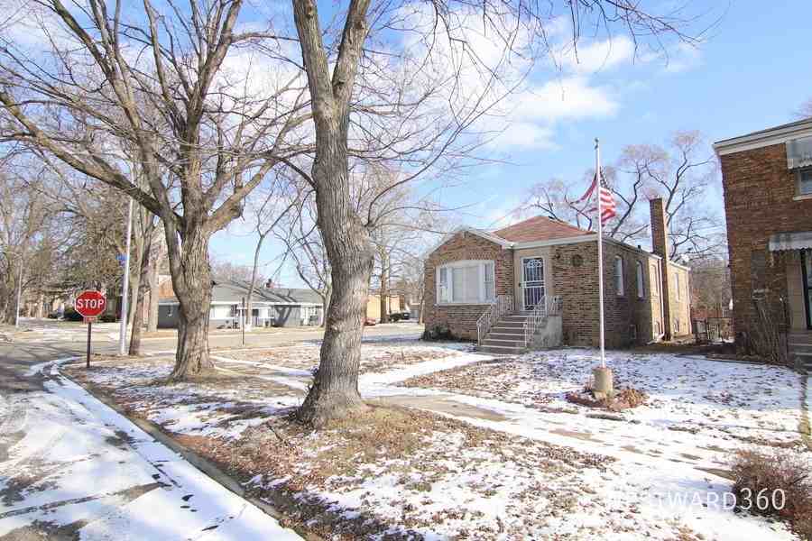 14301 S Edbrooke Ave - Photo 2 of 18