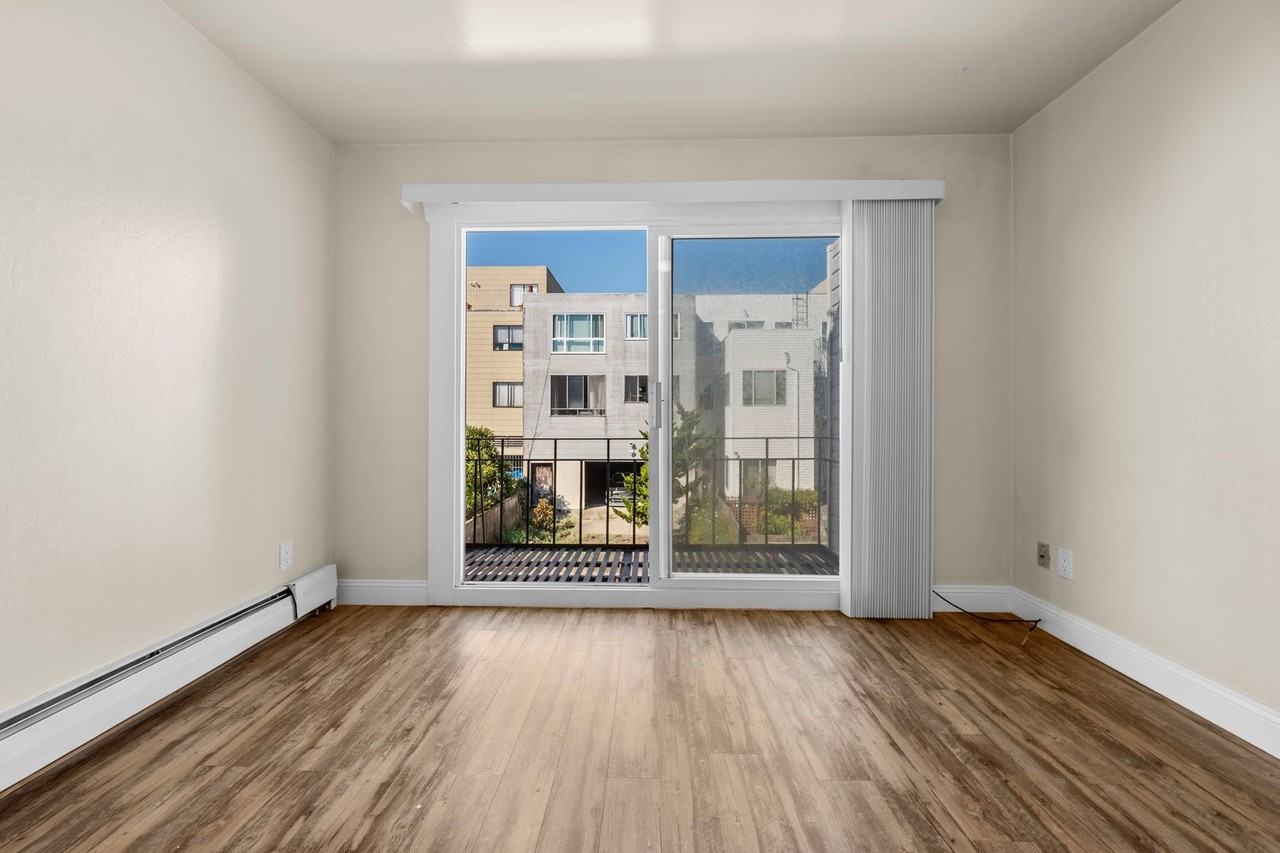 355 24th Ave - Photo 7 of 32