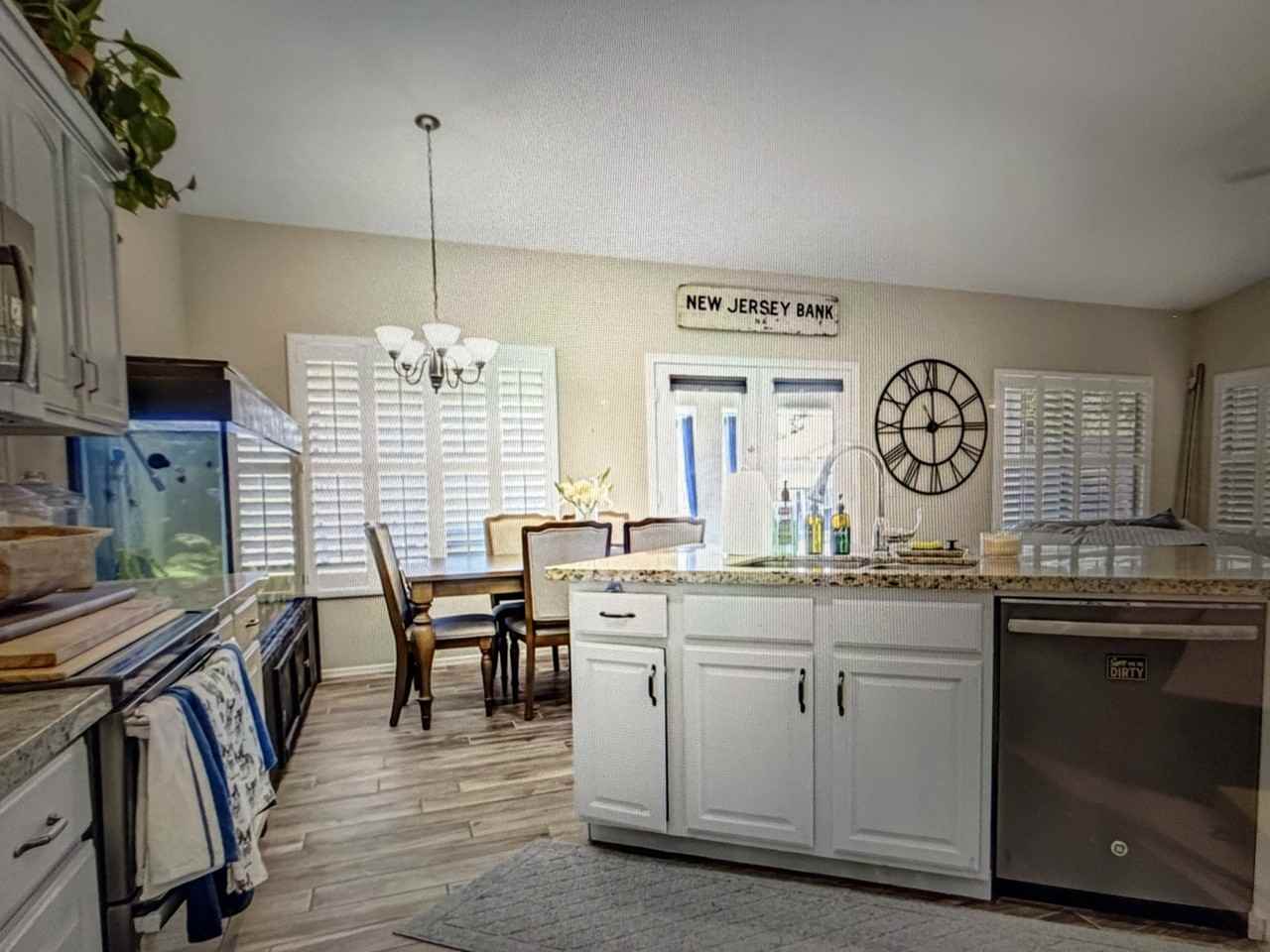 2913 E Runaway Bay Pl #NA - Photo 3 of 16