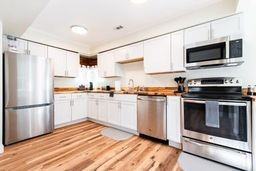 6014 Carr Cir #5 - Photo 6 of 17