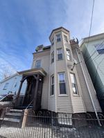 featured image of 393 Straight St #2