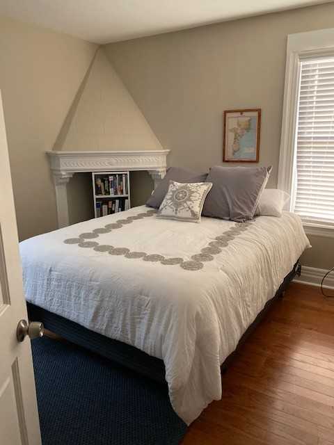 549 Saint Clair Ave #549 - Photo 6 of 12