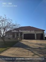 featured image of 1052 E Gaslight Dr