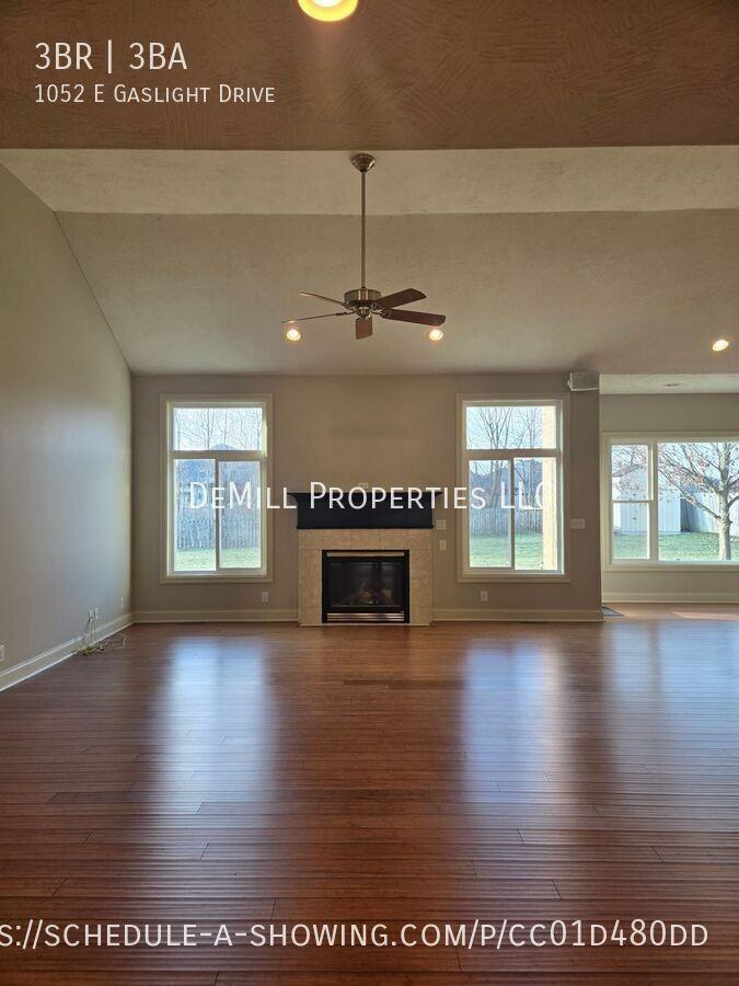 1052 E Gaslight Dr - Photo 5 of 19