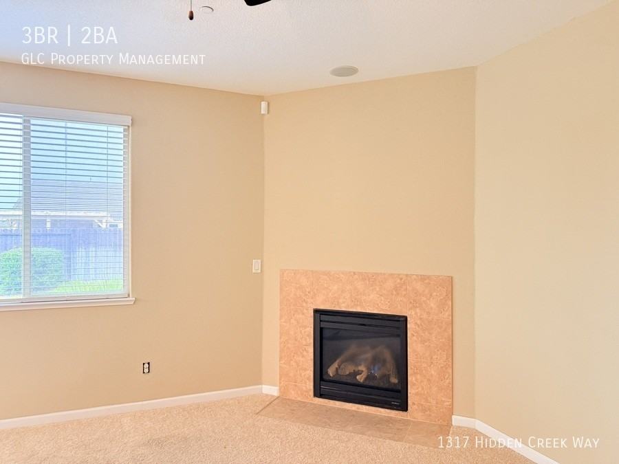1317 Hidden Creek Way - Photo 4 of 23